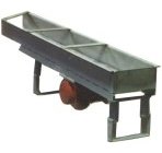 Pan Feeder